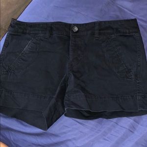 Black womens American Eagle shorts